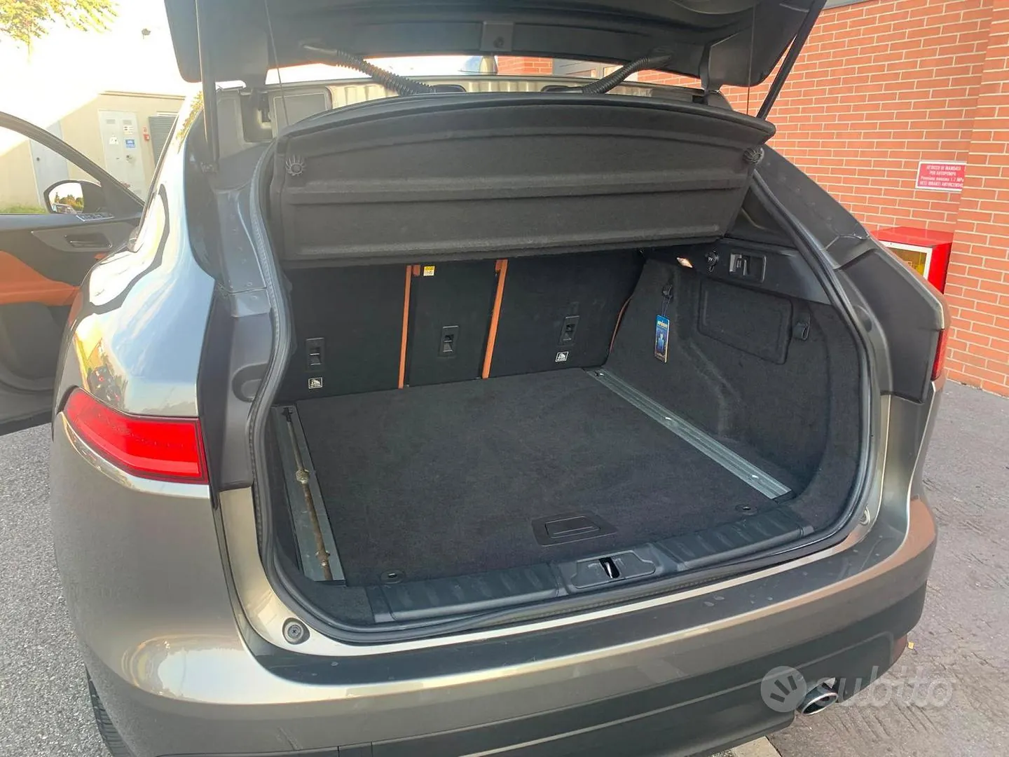 Jaguar F-Pace 2017 photo 3