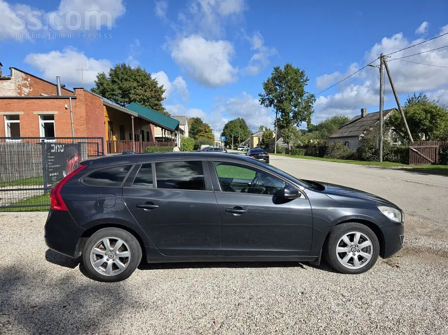 Volvo V60 2011 photo 5