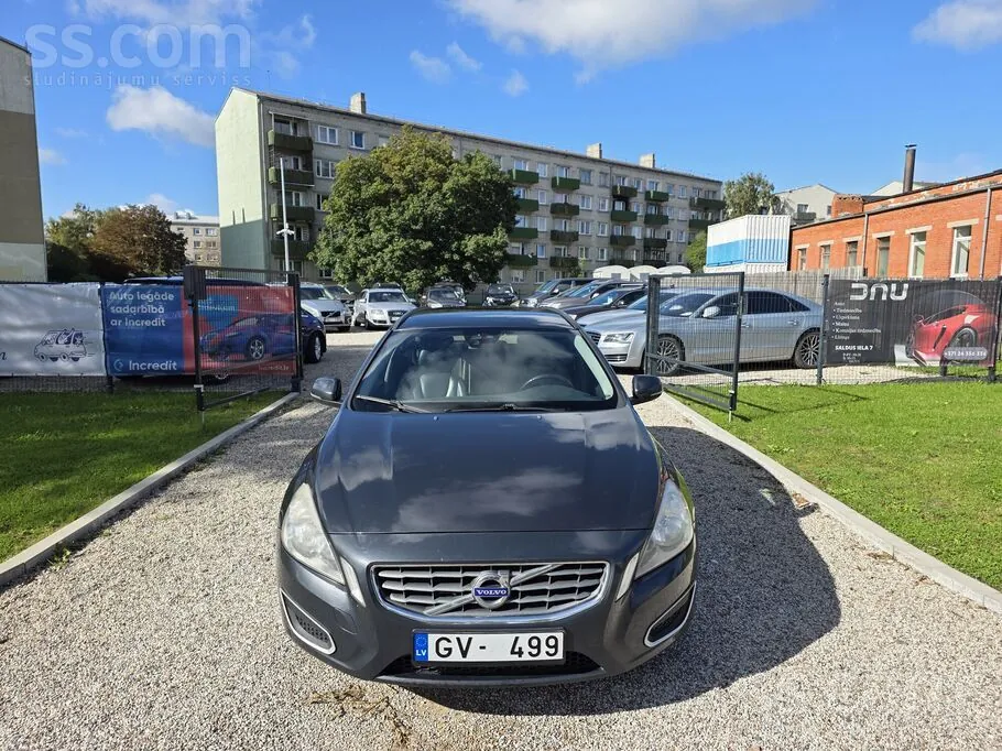 Volvo V60 2011 photo 2