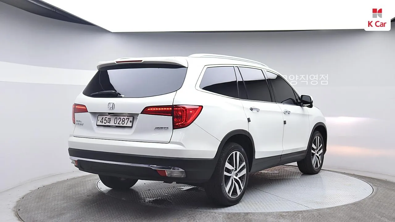 Honda Pilot 3Rd Generation 2016 photo 4