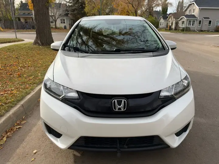 Honda Fit 2015 photo 3