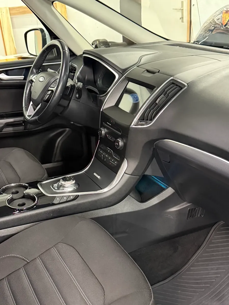 Ford Galaxy 2019 photo 3