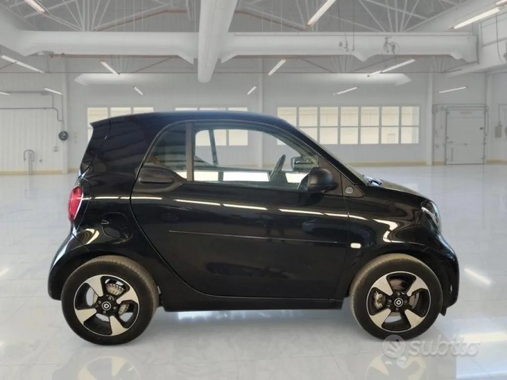 Smart Fortwo 2021 photo 4