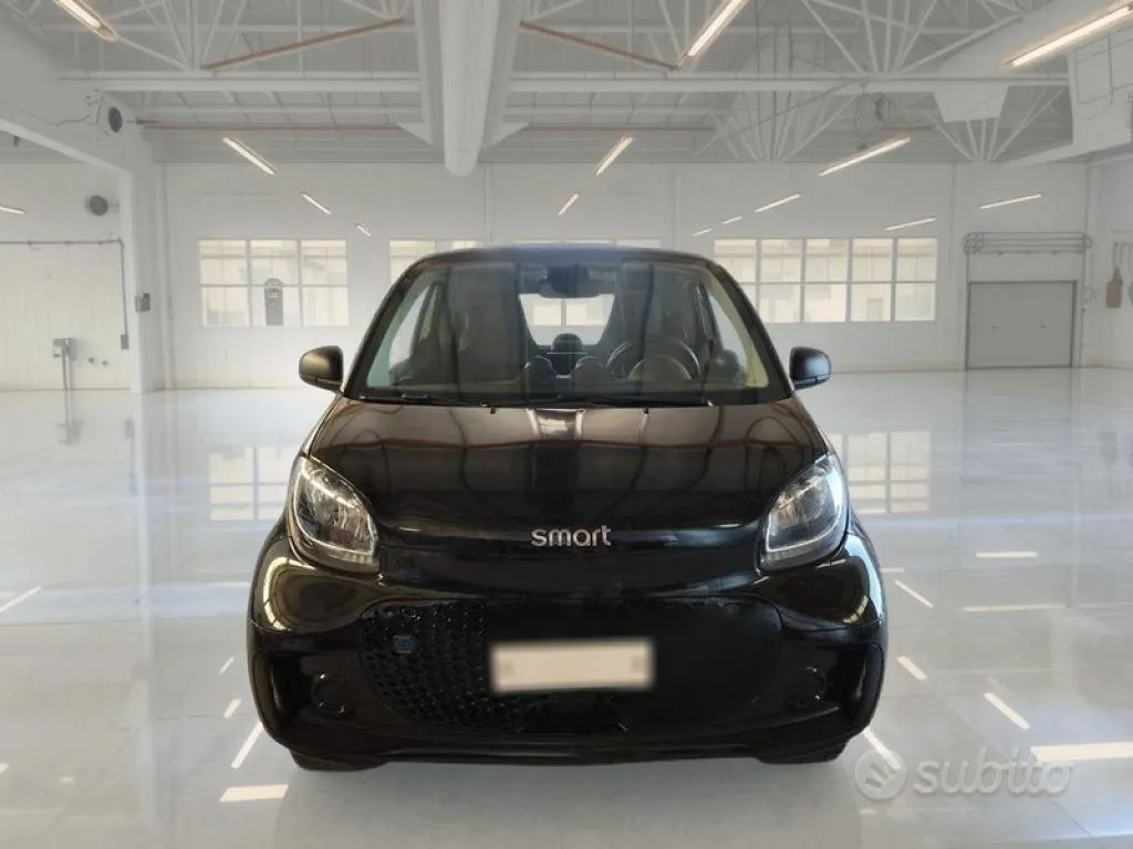 Smart Fortwo 2021 photo 2