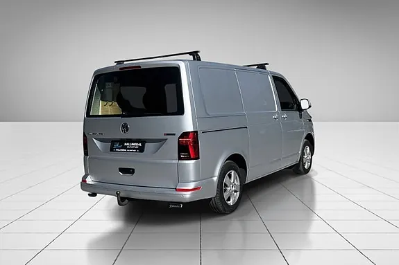 Volkswagen Transporter 2021 photo 5