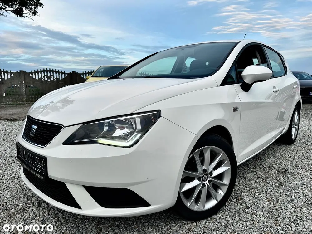 Seat Ibiza 2016 photo 2