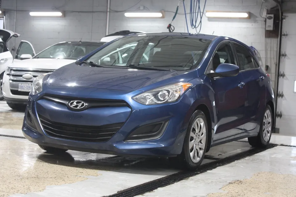 Hyundai Elantra Gt 2015 photo 3