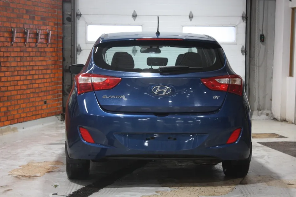 Hyundai Elantra Gt 2015 photo 5