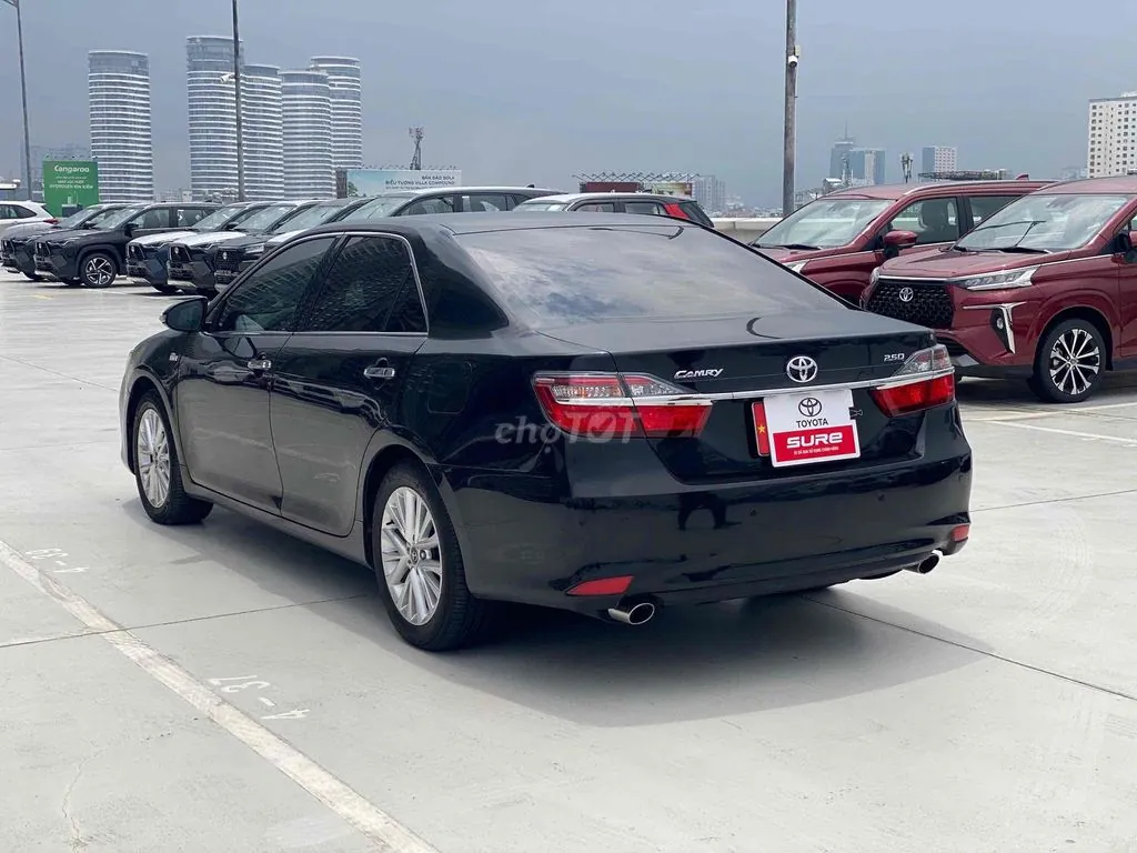 Toyota Camry 2018 photo 3