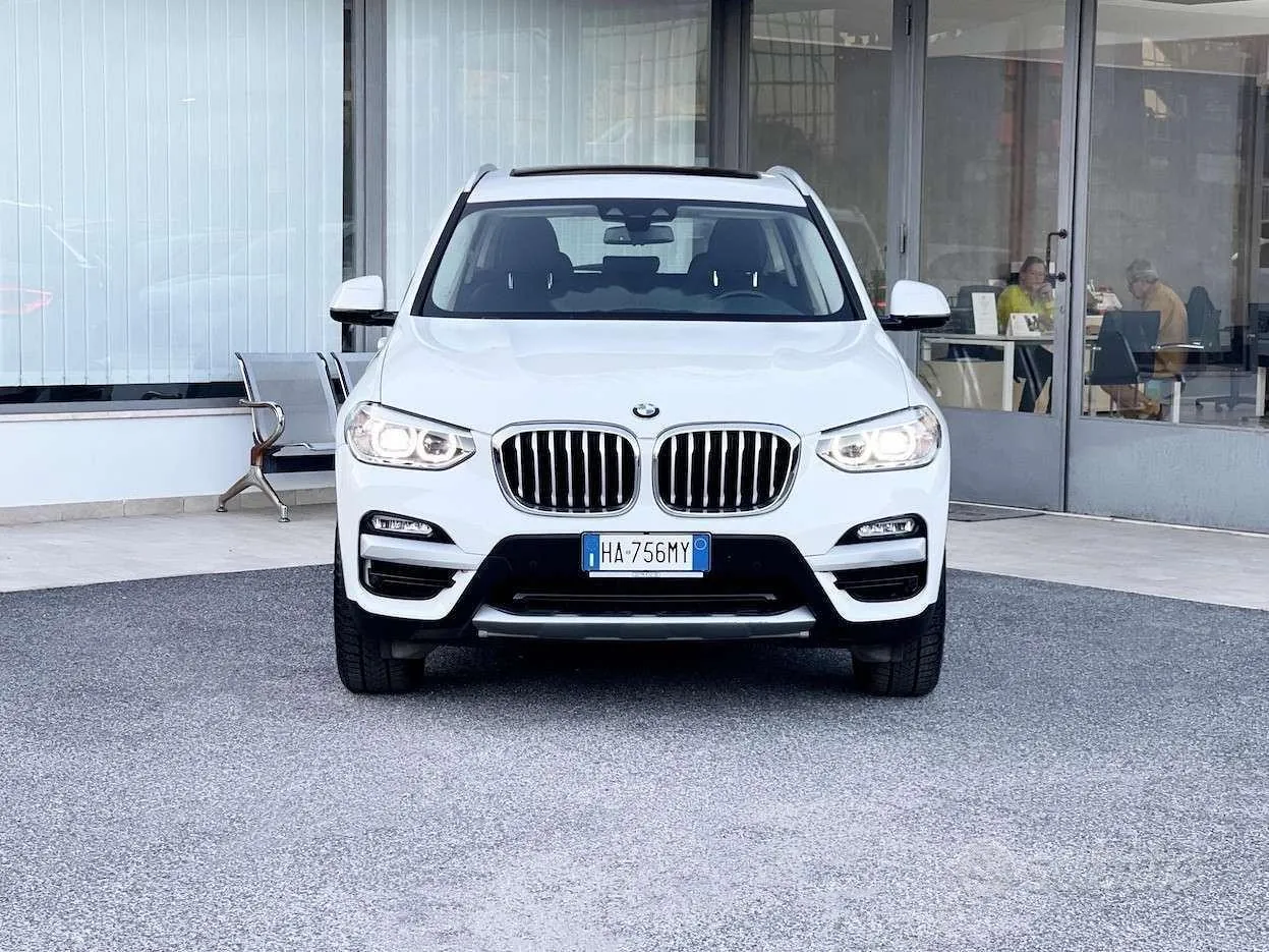 BMW X3 2018 photo 2