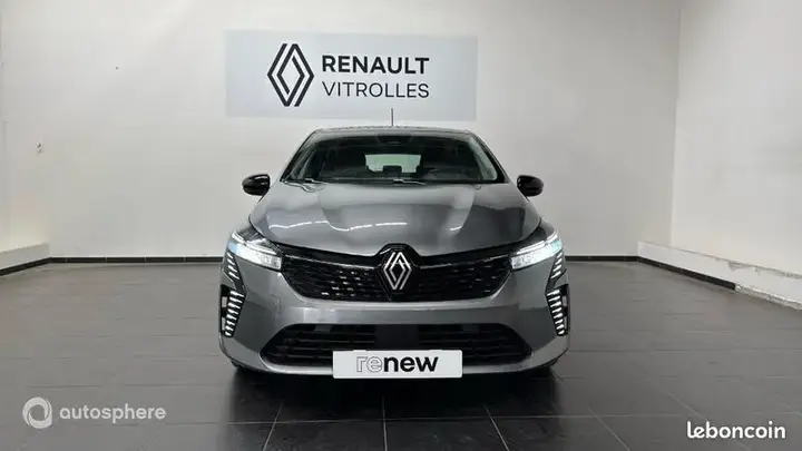 Renault Clio 2024 photo 2
