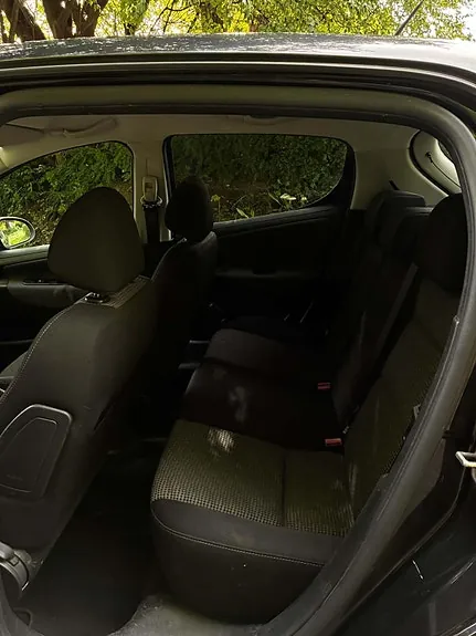 Peugeot 207 2010 photo 4