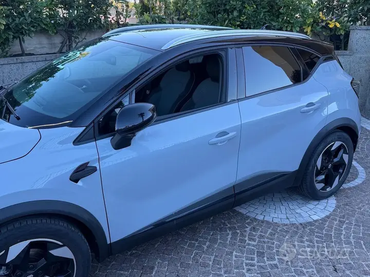 Renault Captur 2025 photo 2