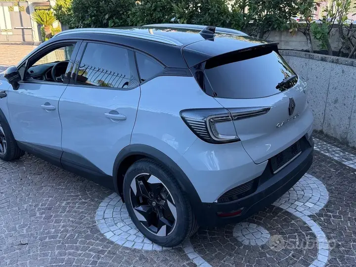 Renault Captur 2025 photo 3