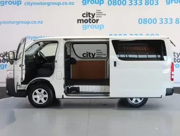 Toyota Hiace 2022 photo 4