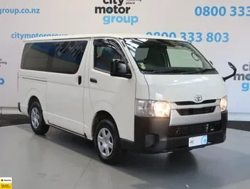 Toyota Hiace 2022 photo 2