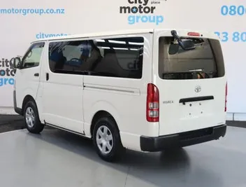 Toyota Hiace 2022 photo 3