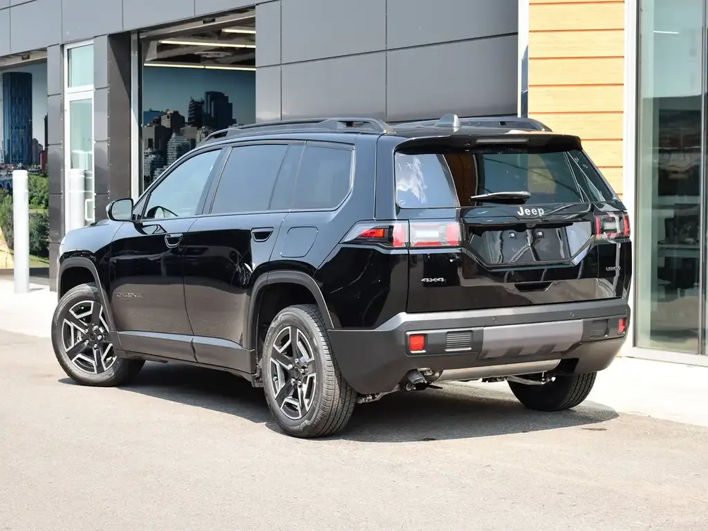 Jeep Cherokee 2026 photo 4