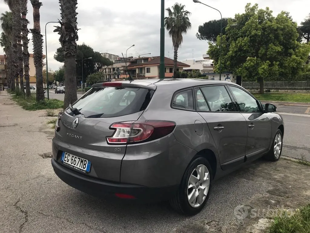 Renault Megane 2012 photo 4