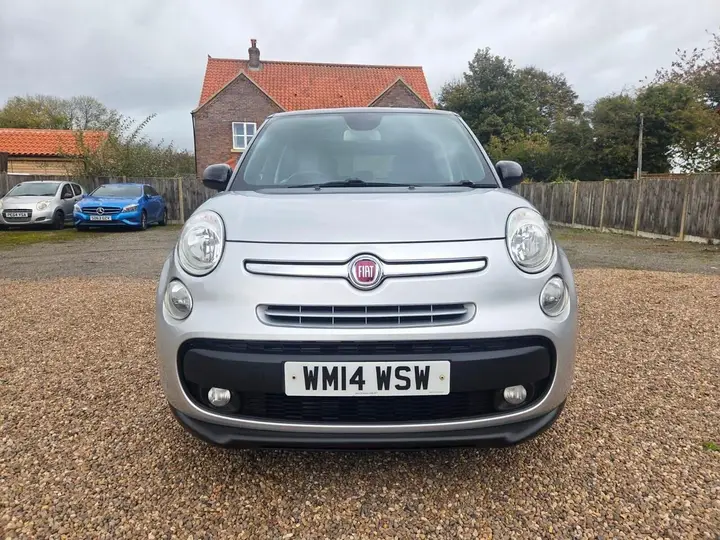 Fiat 500L 2014 photo 2