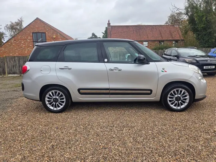 Fiat 500L 2014 photo 5