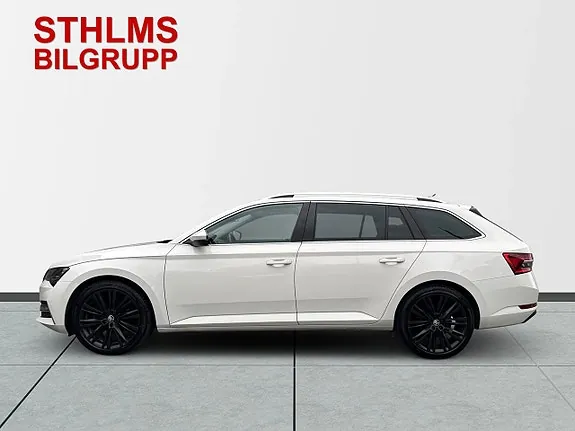 Skoda Superb 2021 photo 2