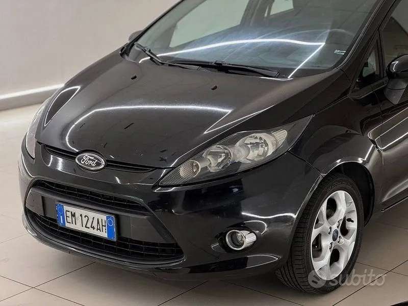 Ford Fiesta 2012 photo 3