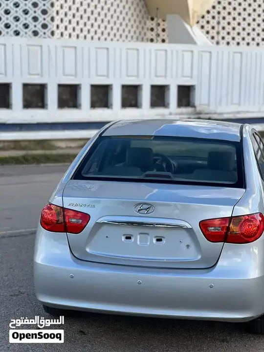 Hyundai Avante 2009 photo 4