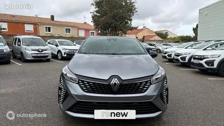 Renault Clio 2023 photo 2