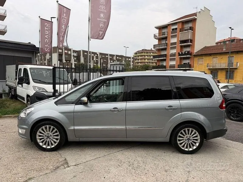 Ford Galaxy 2012 photo 3