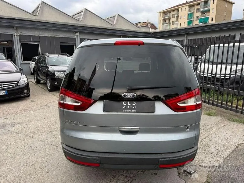 Ford Galaxy 2012 photo 5