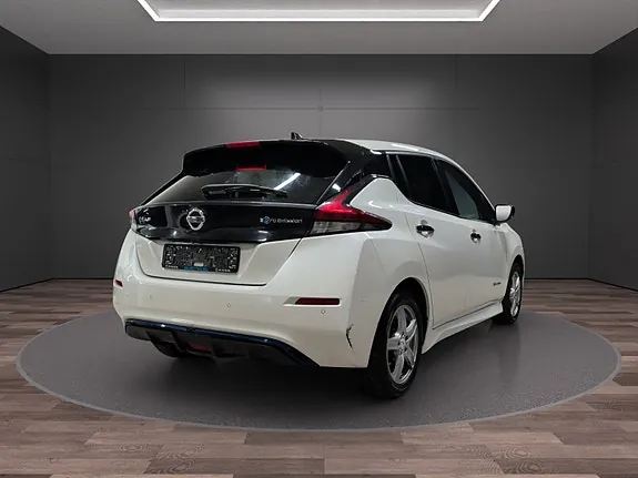 Nissan Leaf 2018 photo 5