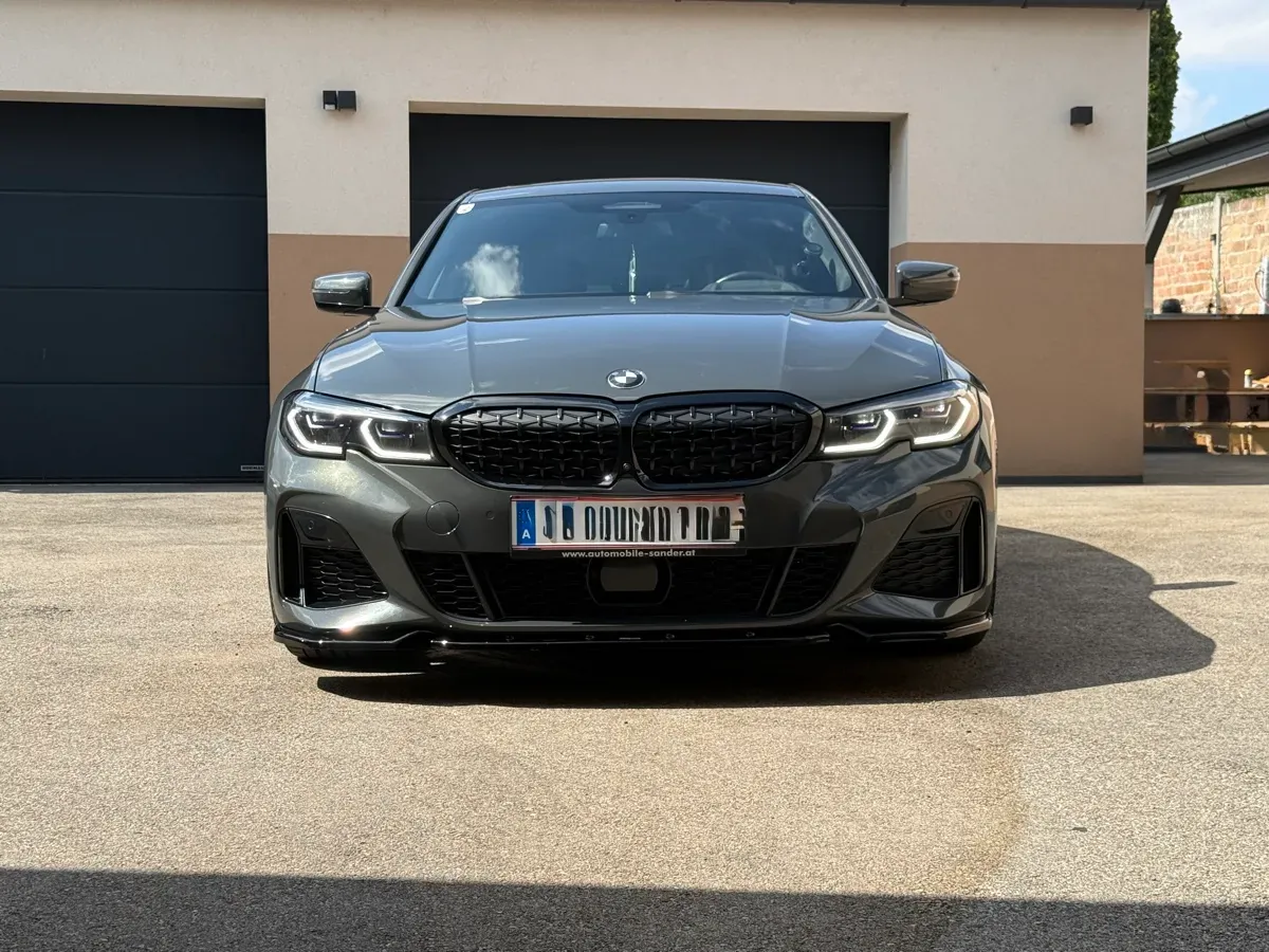 BMW 3 Series 2022 photo 3