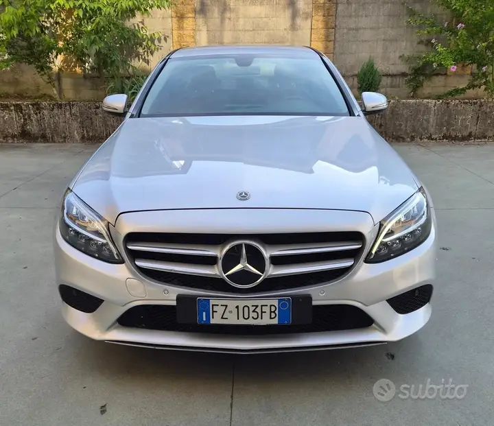 Mercedes-Benz C 220 2019 photo 2