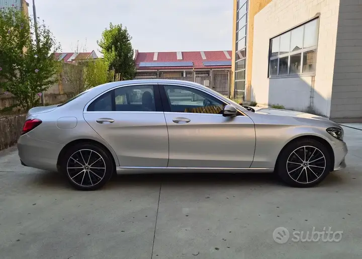 Mercedes-Benz C 220 2019 photo 4