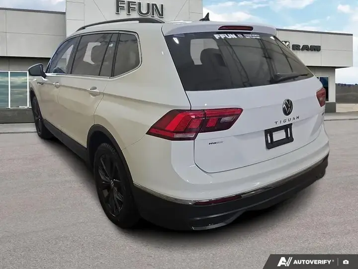 Volkswagen Tiguan 2024 photo 3