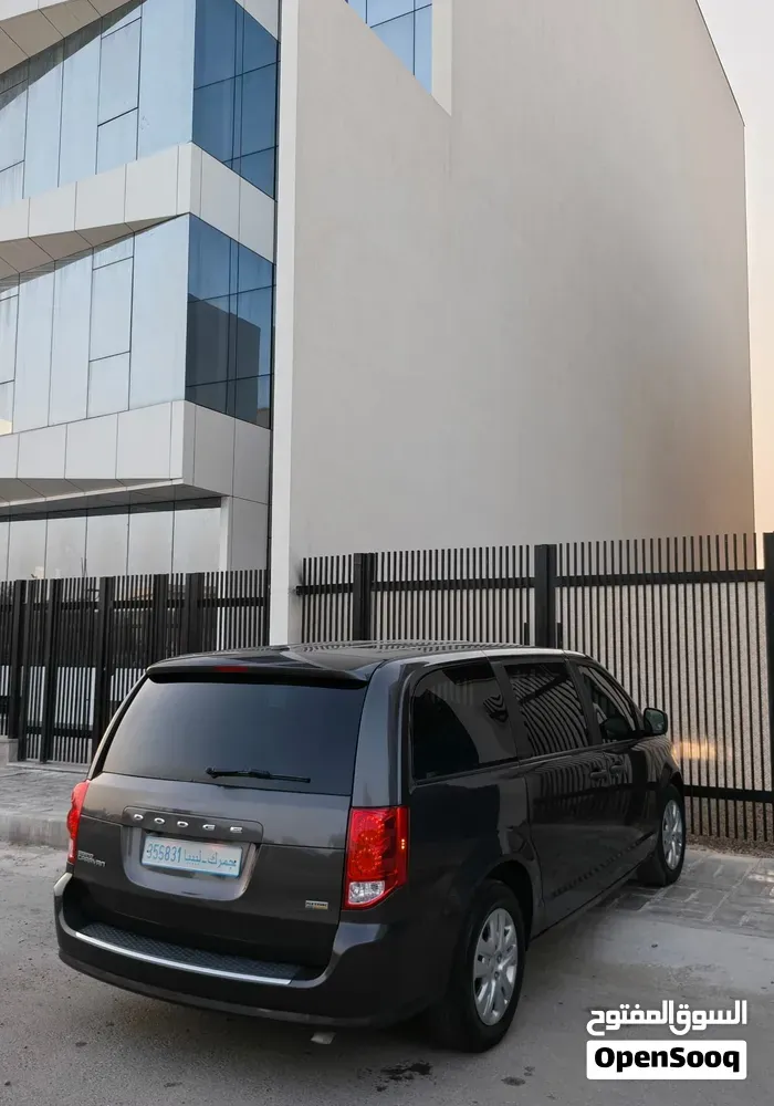 Dodge Caravan