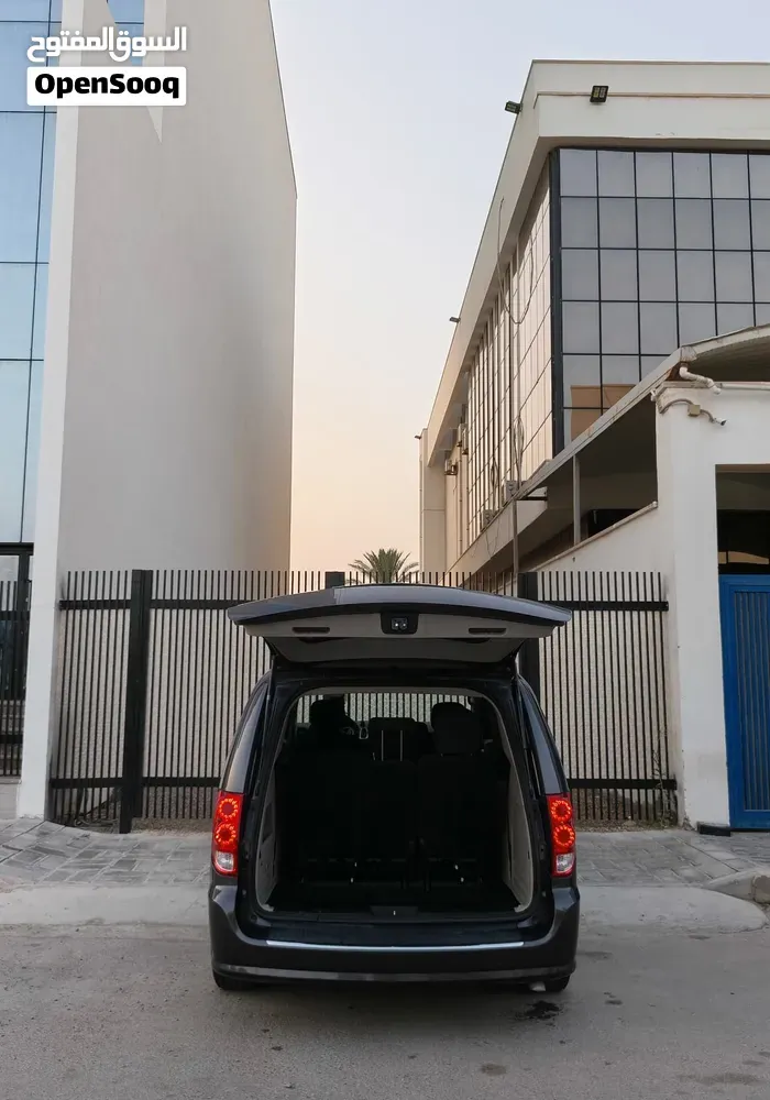 Dodge Caravan 2020 photo 4