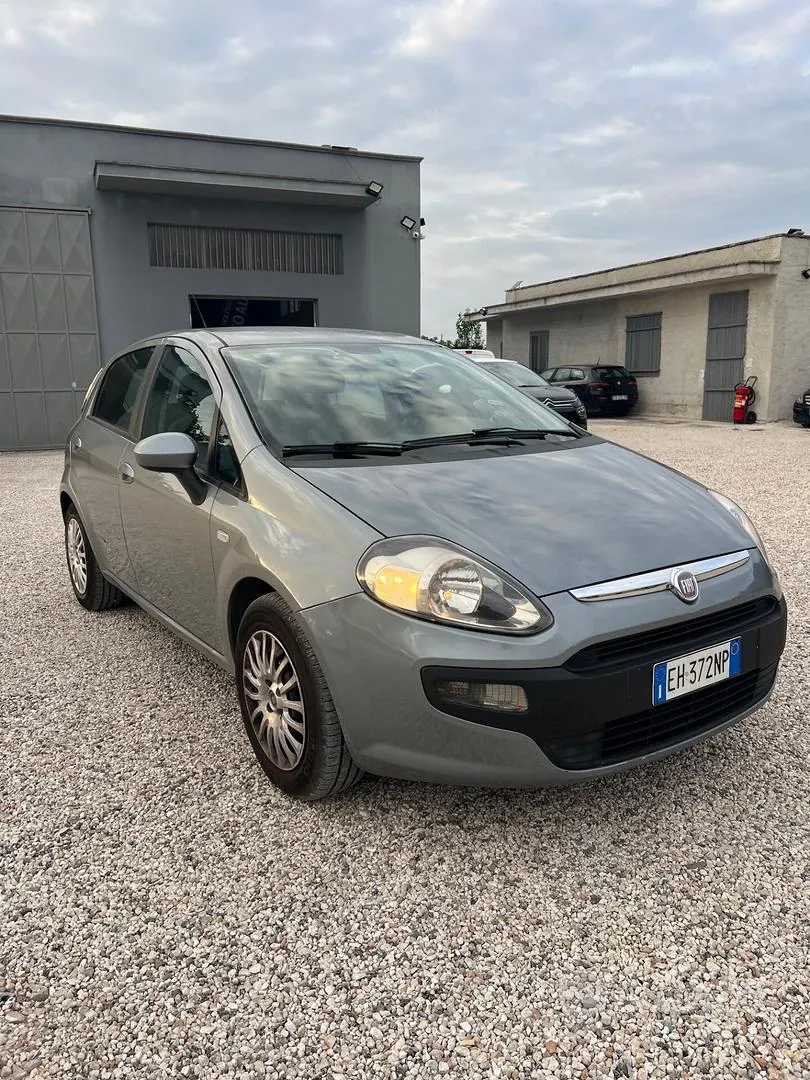 Fiat Punto Evo 2011 photo 4