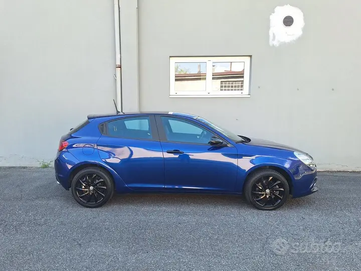 Alfa Romeo Giulietta 2017 photo 5