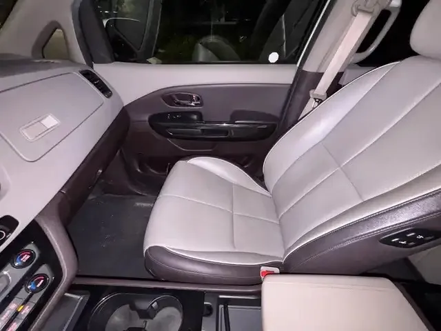 Kia Sedona 2017 photo 5