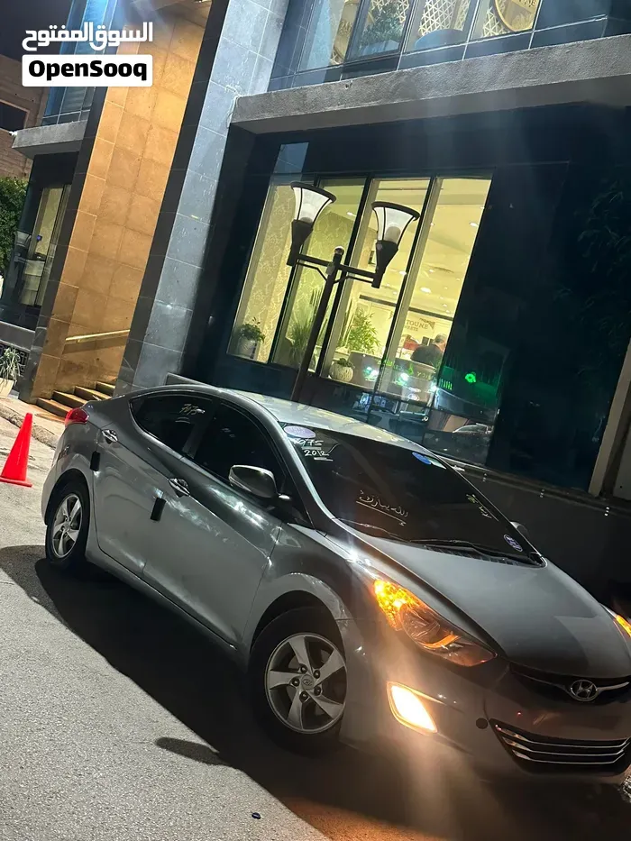 Hyundai Elantra 2012 photo 3