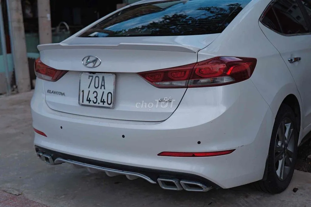 Hyundai Elantra 2017 photo 5