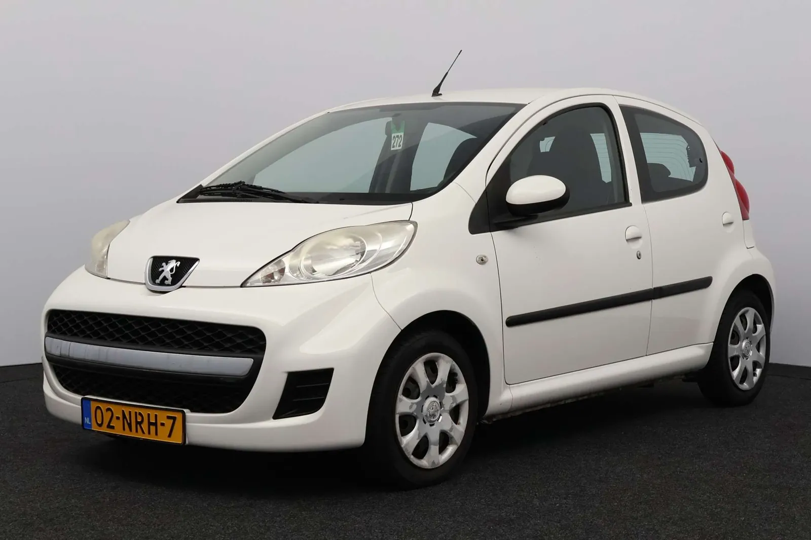 Peugeot 107 2010 photo 2