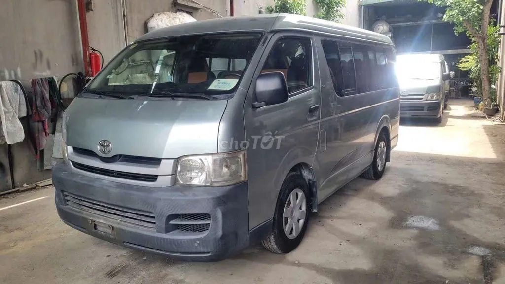 Toyota Hiace