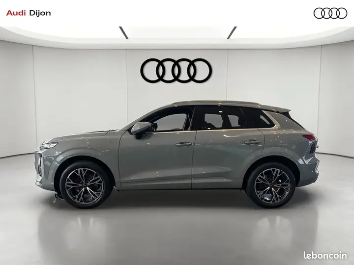 Audi Q3 2025 photo 2