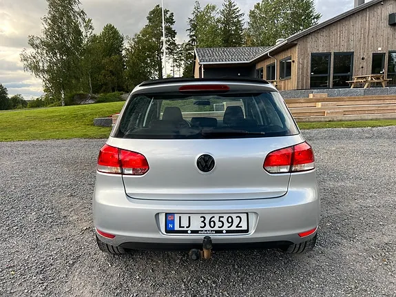 Volkswagen Golf 2010 photo 4