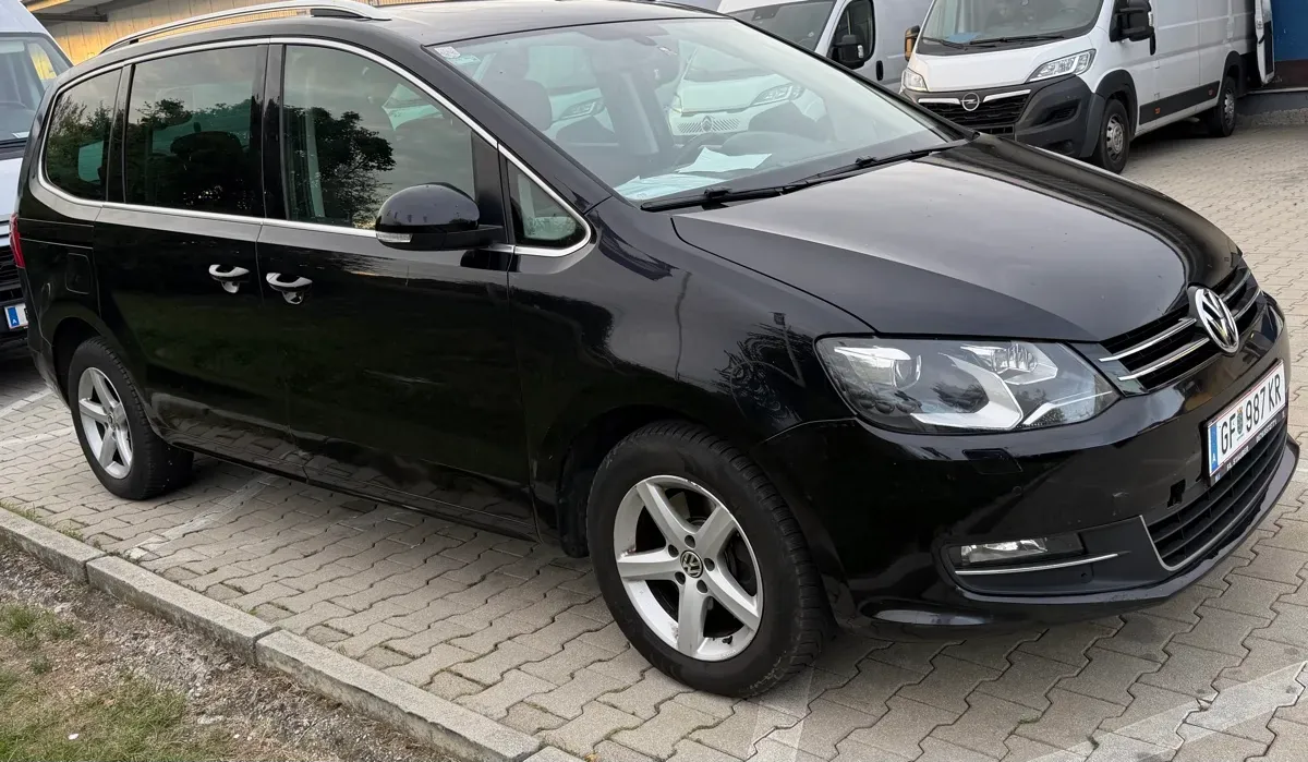 Volkswagen Sharan 2013 photo 2