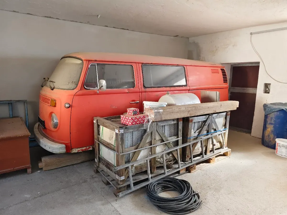 Volkswagen T2 1976 photo 2