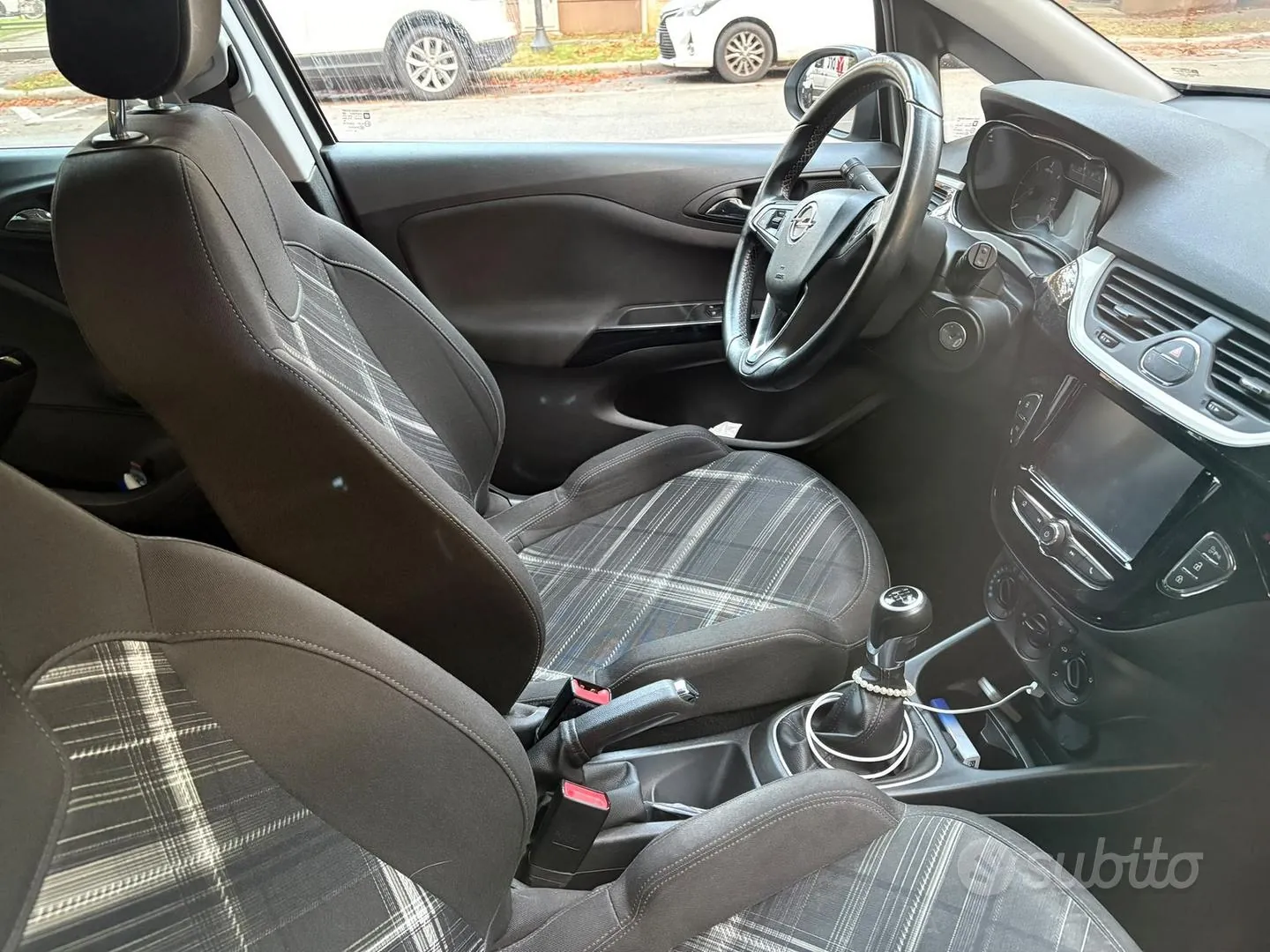 Opel Corsa 2016 photo 2